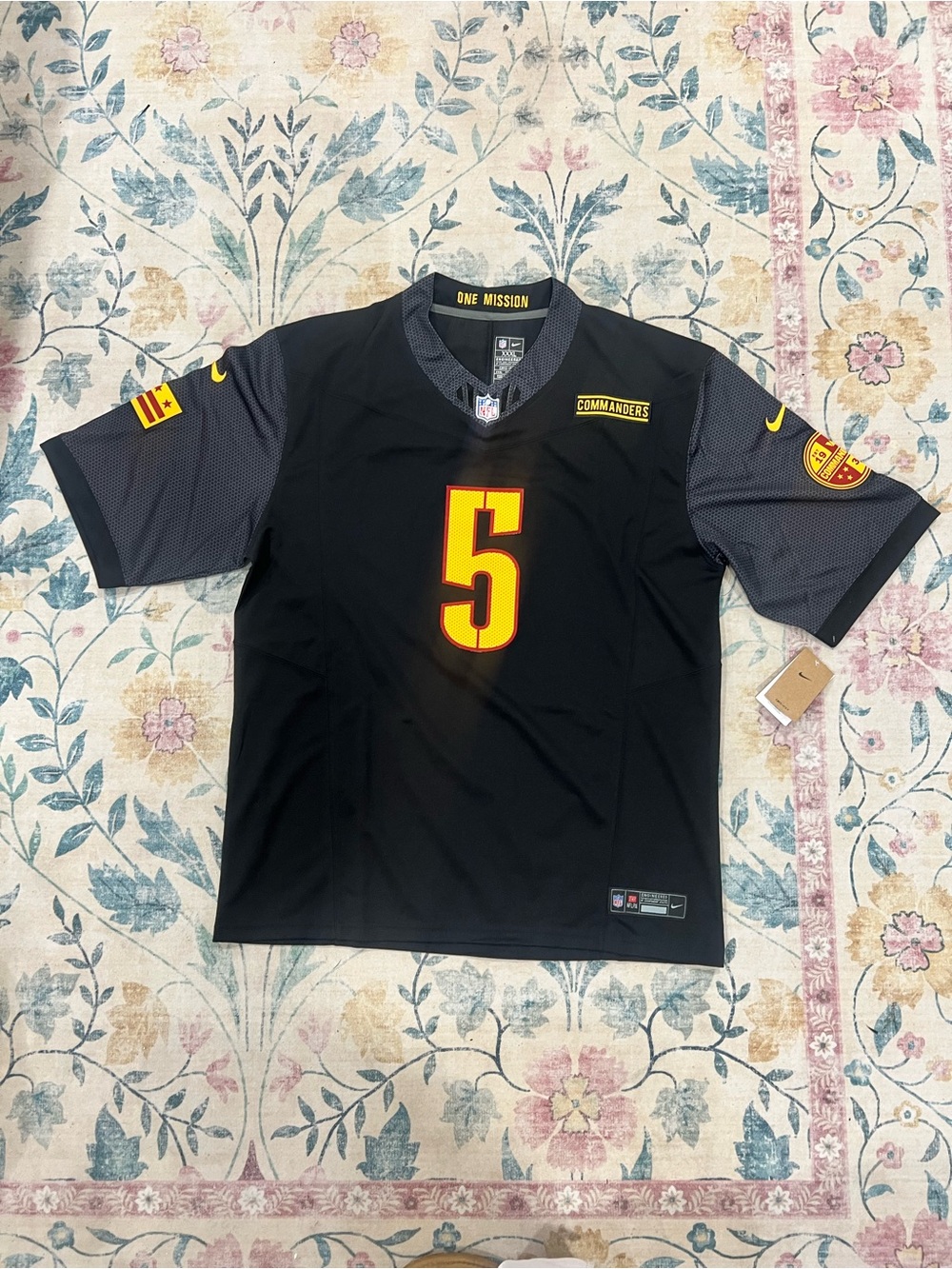 Nike NFL Washington Commanders Jayden Daniels #5 Black Men’s Jersey